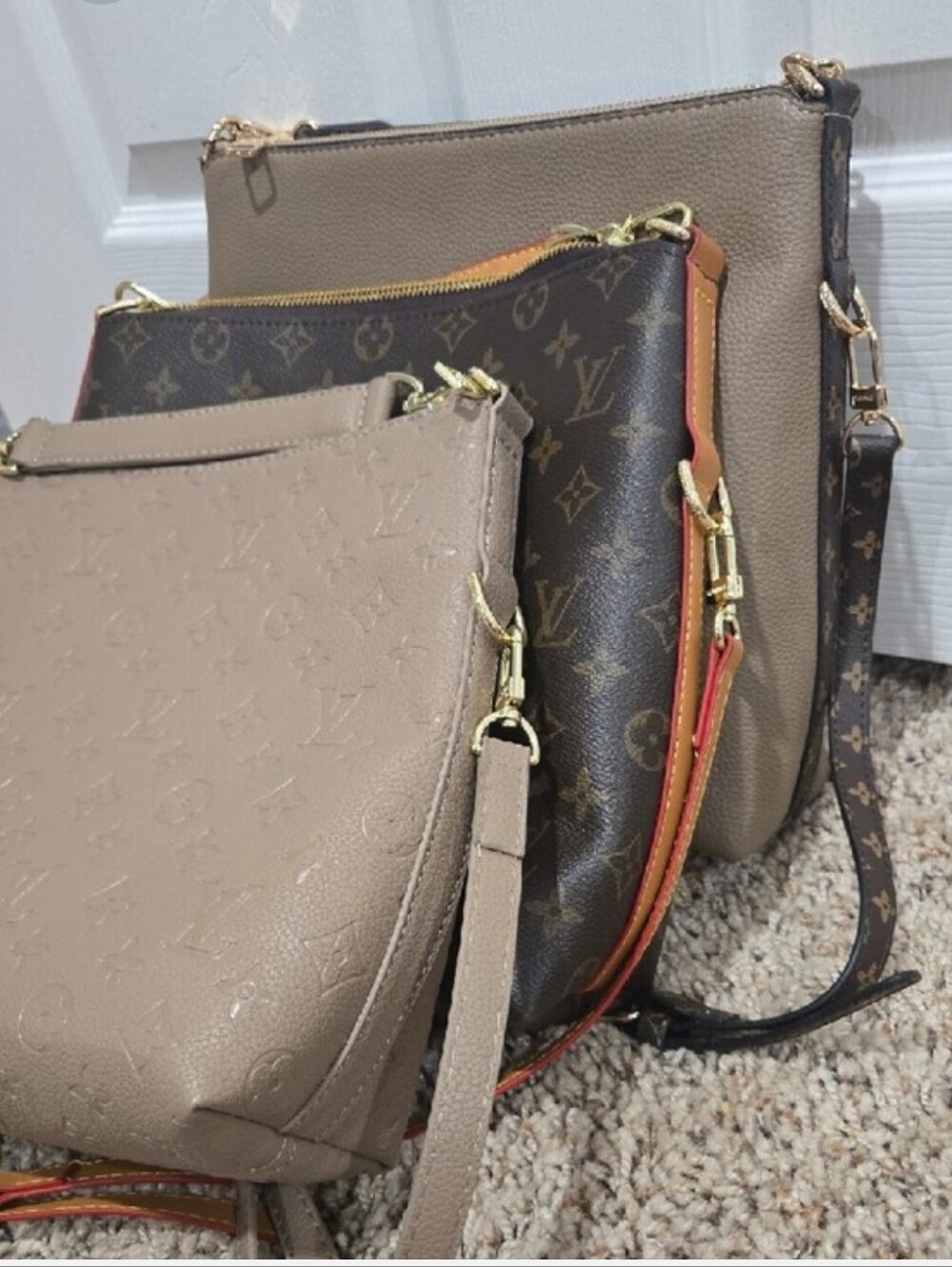 Luxury-Inspired Brown Monogram Hobo Bag - Picture 4 of 7
